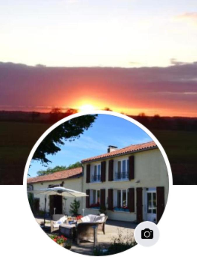 Homestay Arrabella Availles-Limouzine Εξωτερικό φωτογραφία