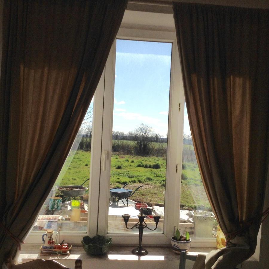 Homestay Arrabella Availles-Limouzine Εξωτερικό φωτογραφία