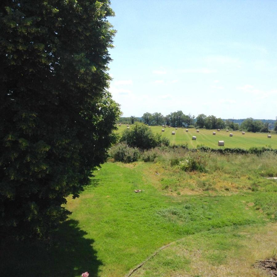 Homestay Arrabella Availles-Limouzine Εξωτερικό φωτογραφία